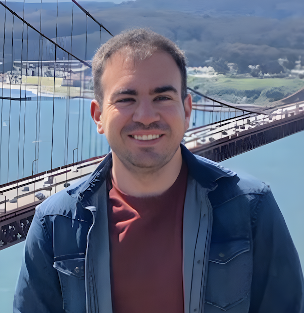 Fotografía de perfil: Mi nombre es Alejandro Acosta, y soy el fundador de Engineer Game. Habiendo estado en tu situación, he jugado el juego de buscar trabajo de primera mano.